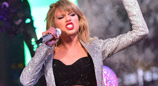 Taylor Swiftly Breaks Four Youtube And Spotify Records