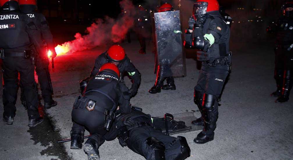 Europa League: Officer Dies In Clashes Before Athletic Bilbao v Spartak Moscow
